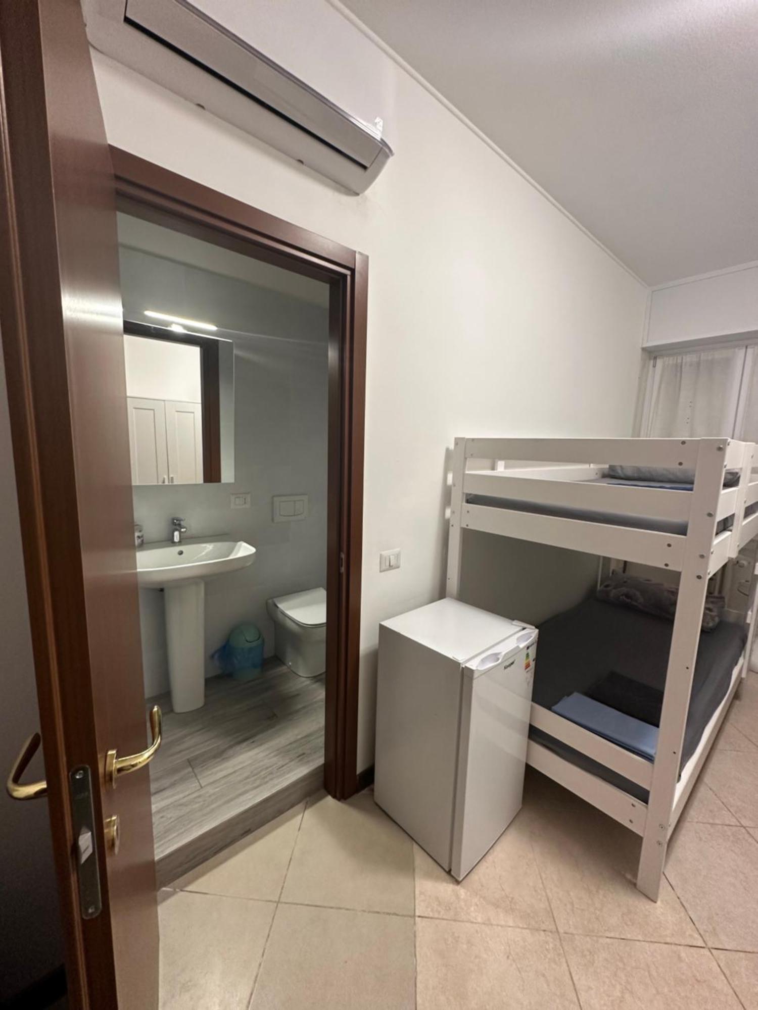 Gigli, Rooms Con Cucina In Comune E Terrazza Milan Exterior photo