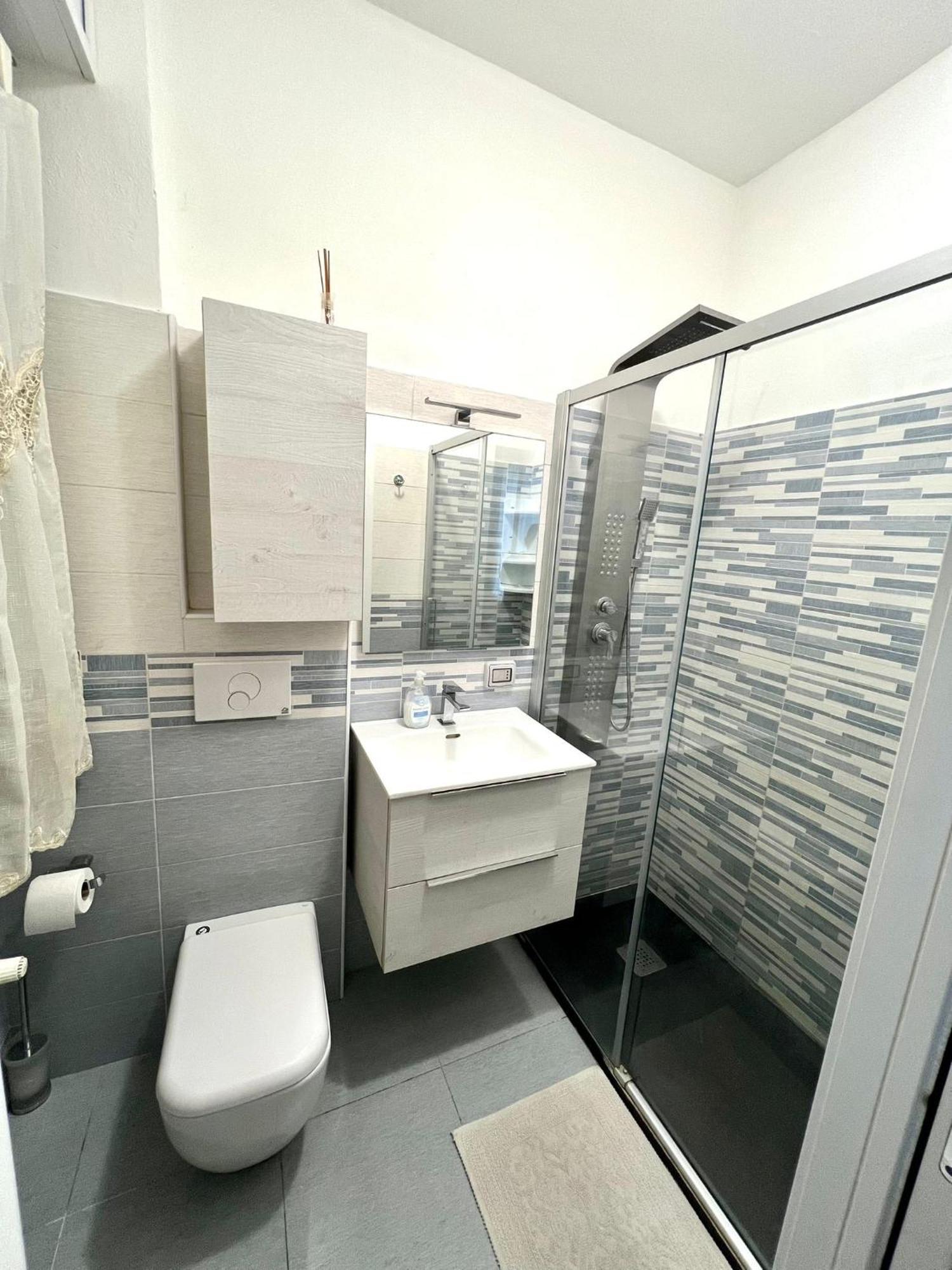 Gigli, Rooms Con Cucina In Comune E Terrazza Milan Exterior photo